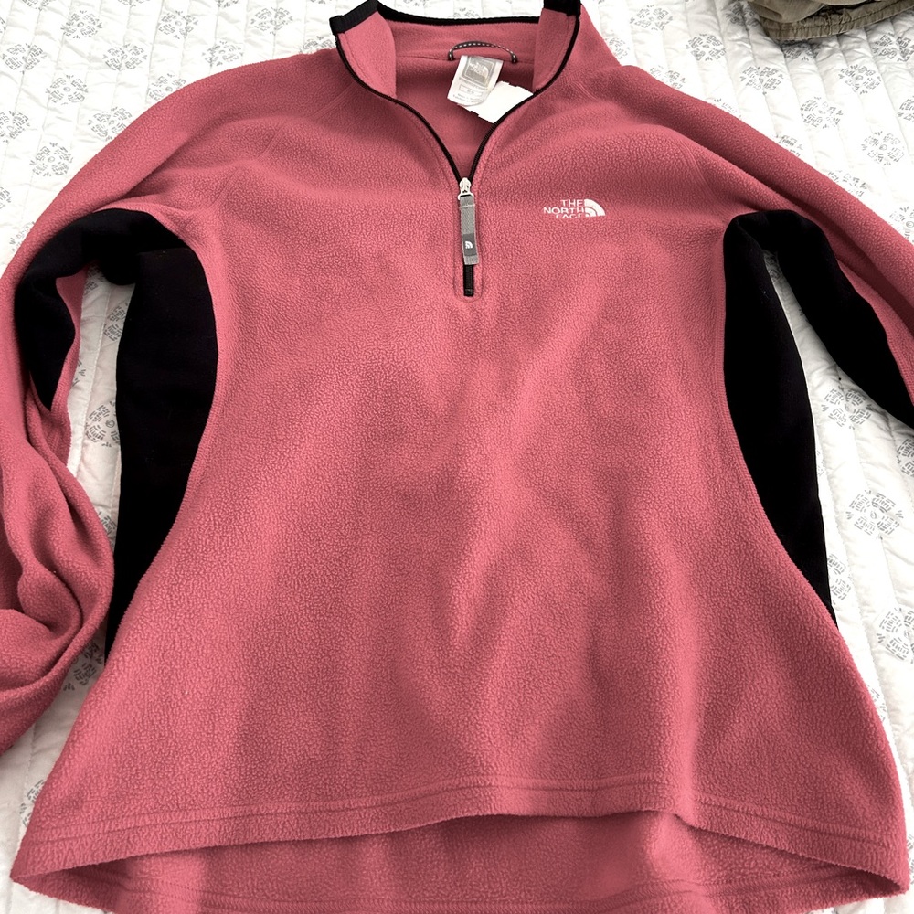 Northface pull over
